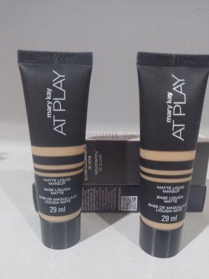 Base Mary Kay At play
