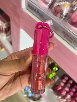 Gloss city girl